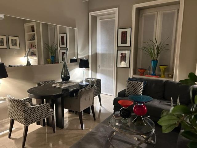 Elegante Stanza Nel Cuore Di Porta Venezia A Milano المظهر الخارجي الصورة